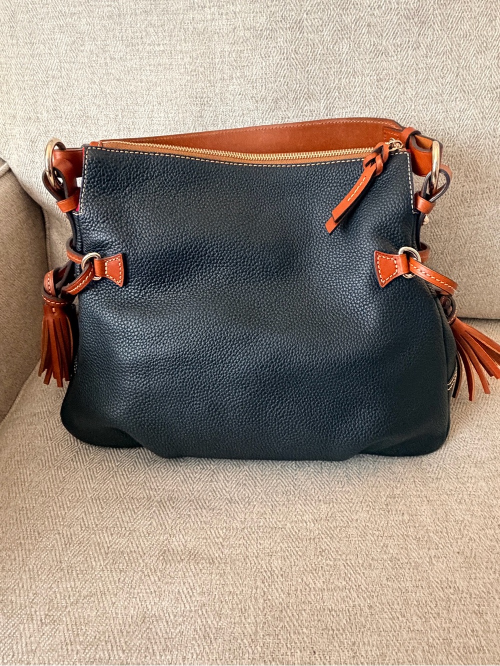 Dooney & Bourke Black Pebbled Leather Shoulder Bag - Picture 2 of 4